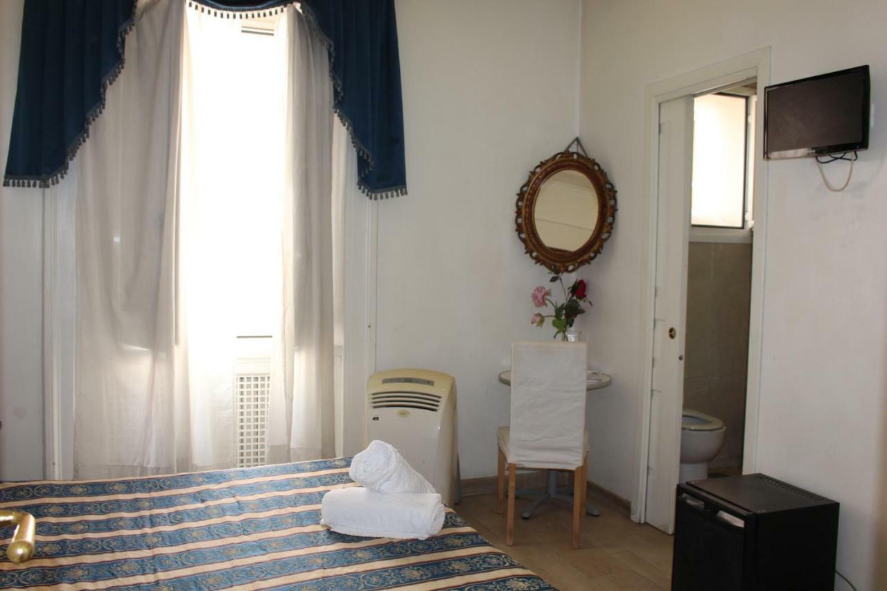 Light Inn Affittacamere Roma Exterior foto